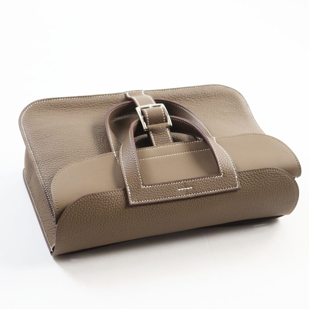 Pristine HERMES Shoulder Bag Arzan 31 Women