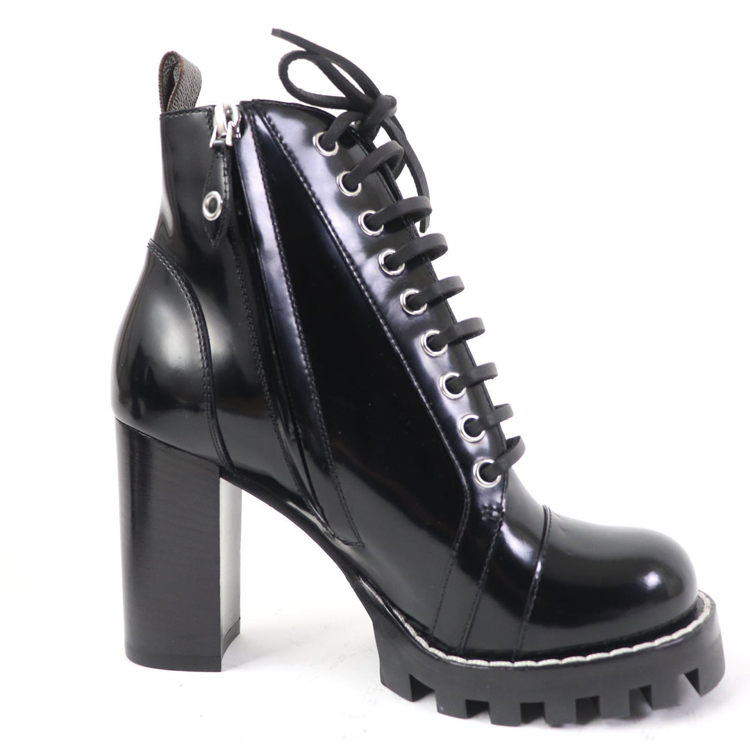 Discounted Great LOUIS VUITTON short boots Lace-up ankle boots Patent leather Women 36