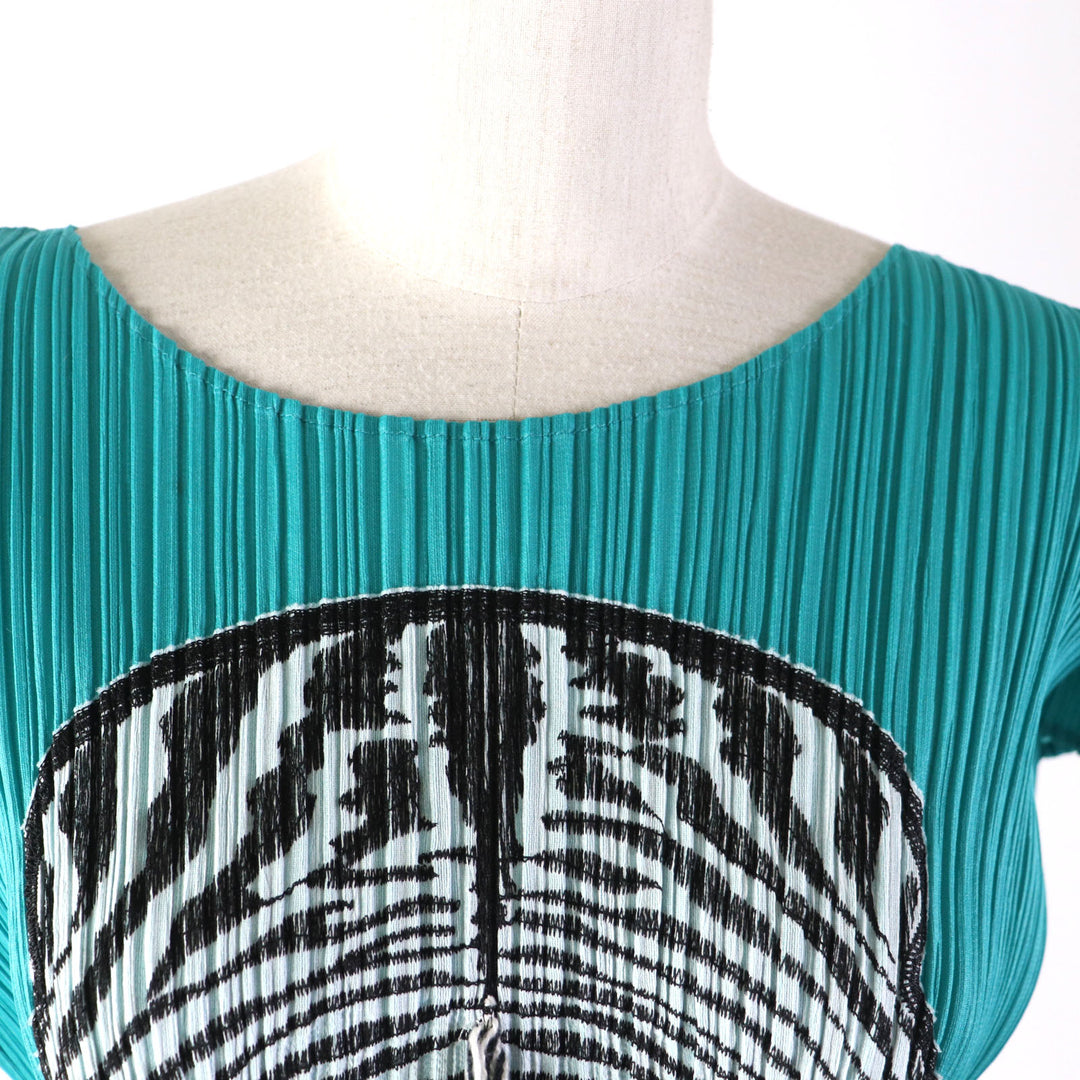 Discounted Excellent PLEATS PLEASE T-shirt Zebra Design Pleated Crew Neck 3 PP01-JK771