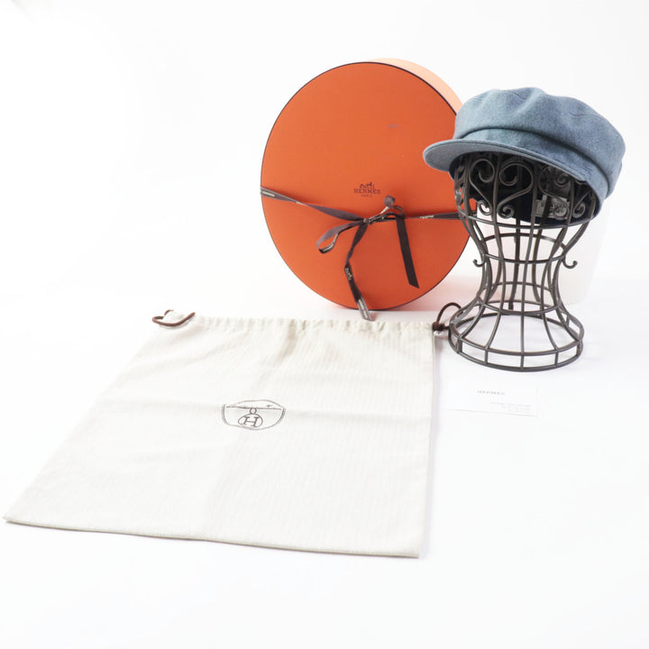 Discounted Pristine HERMES Casquette Dauville With serie buttons blue cashmere Women 57