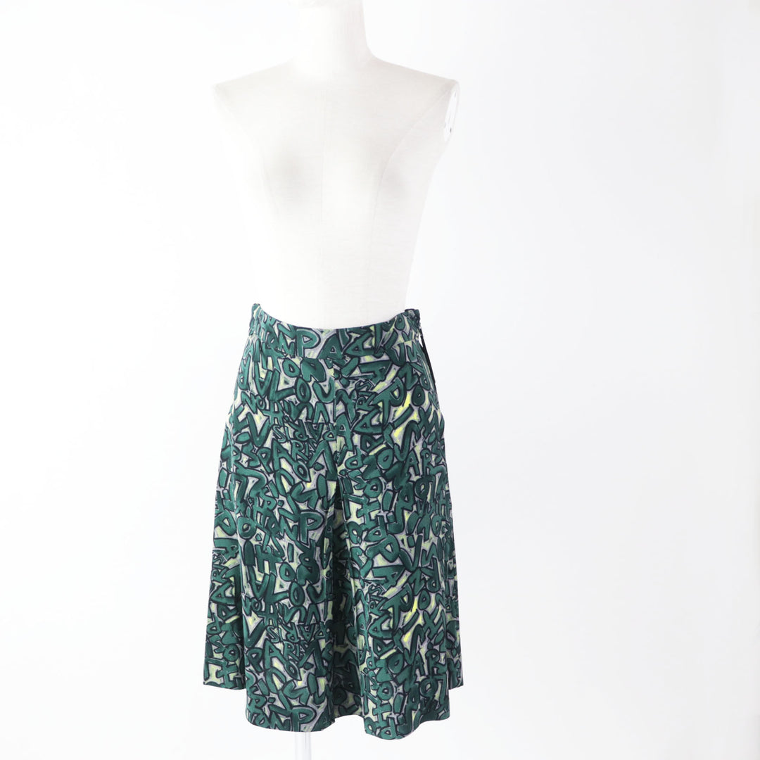 Discounted Pristine LOUIS VUITTON skirt Graffiti BoxPleated Green system Rayon Women 34