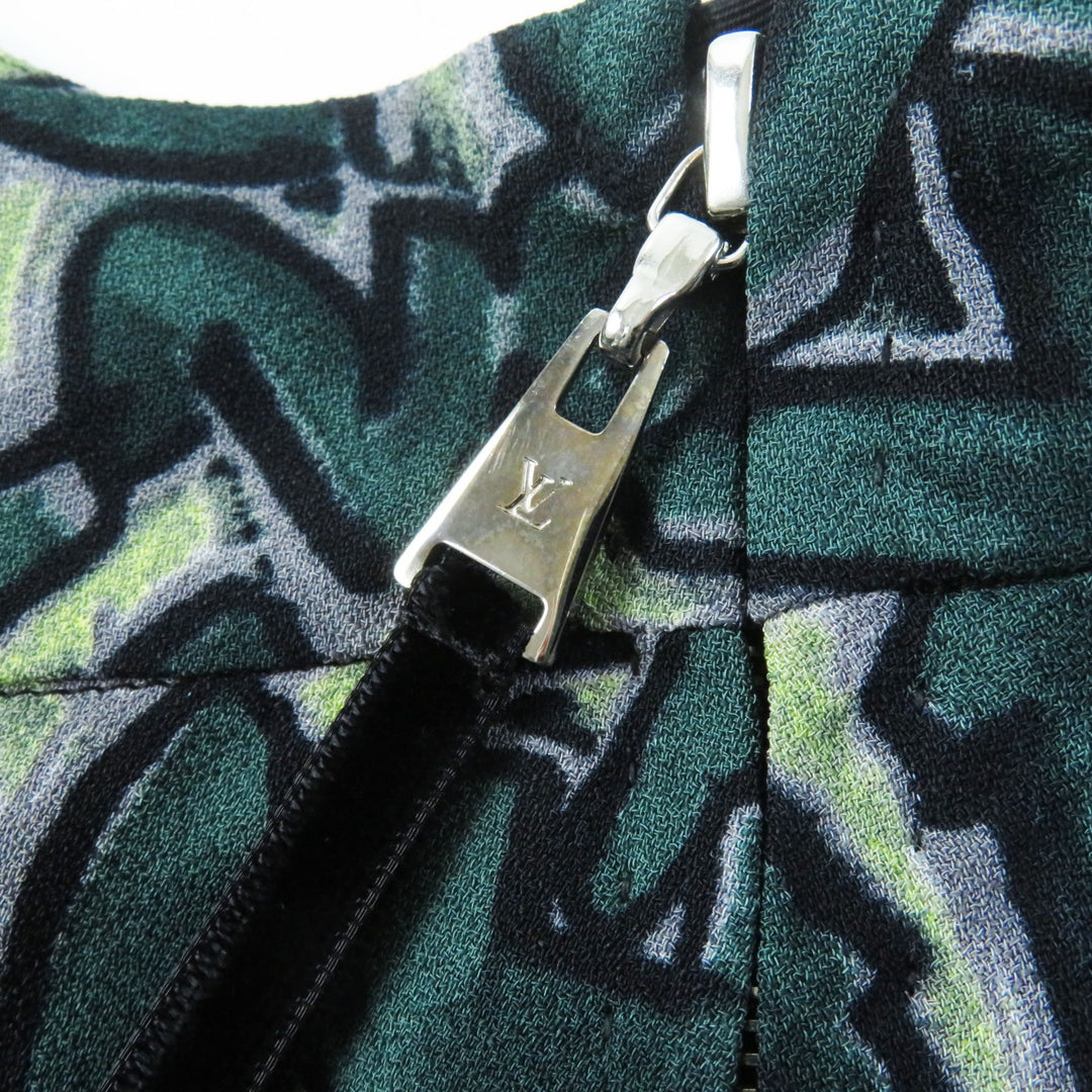 Discounted Pristine LOUIS VUITTON skirt Graffiti BoxPleated Green system Rayon Women 34