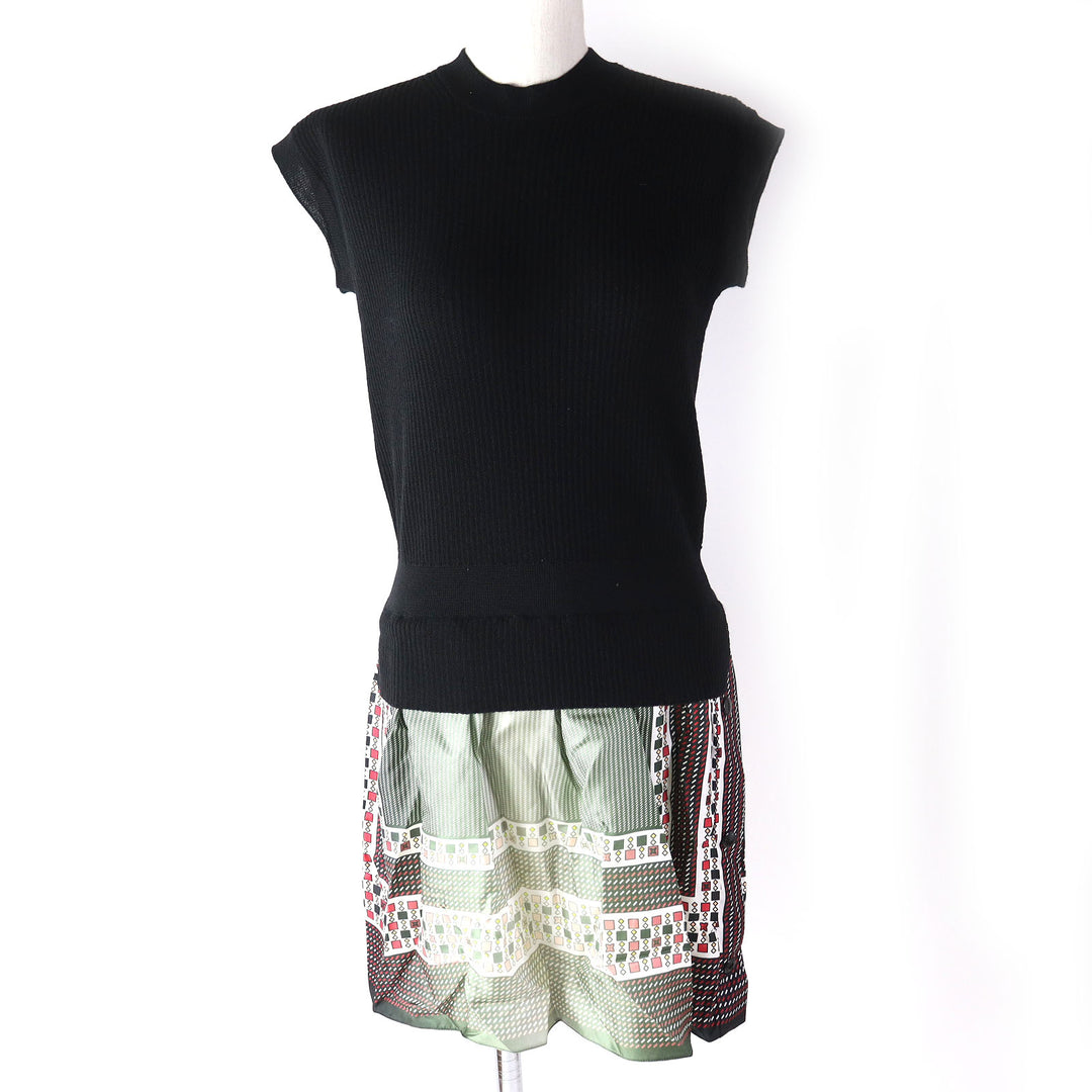 Discounted Great LOUIS VUITTON one piece Sleeveless knit with logo buttons, silk inserts
