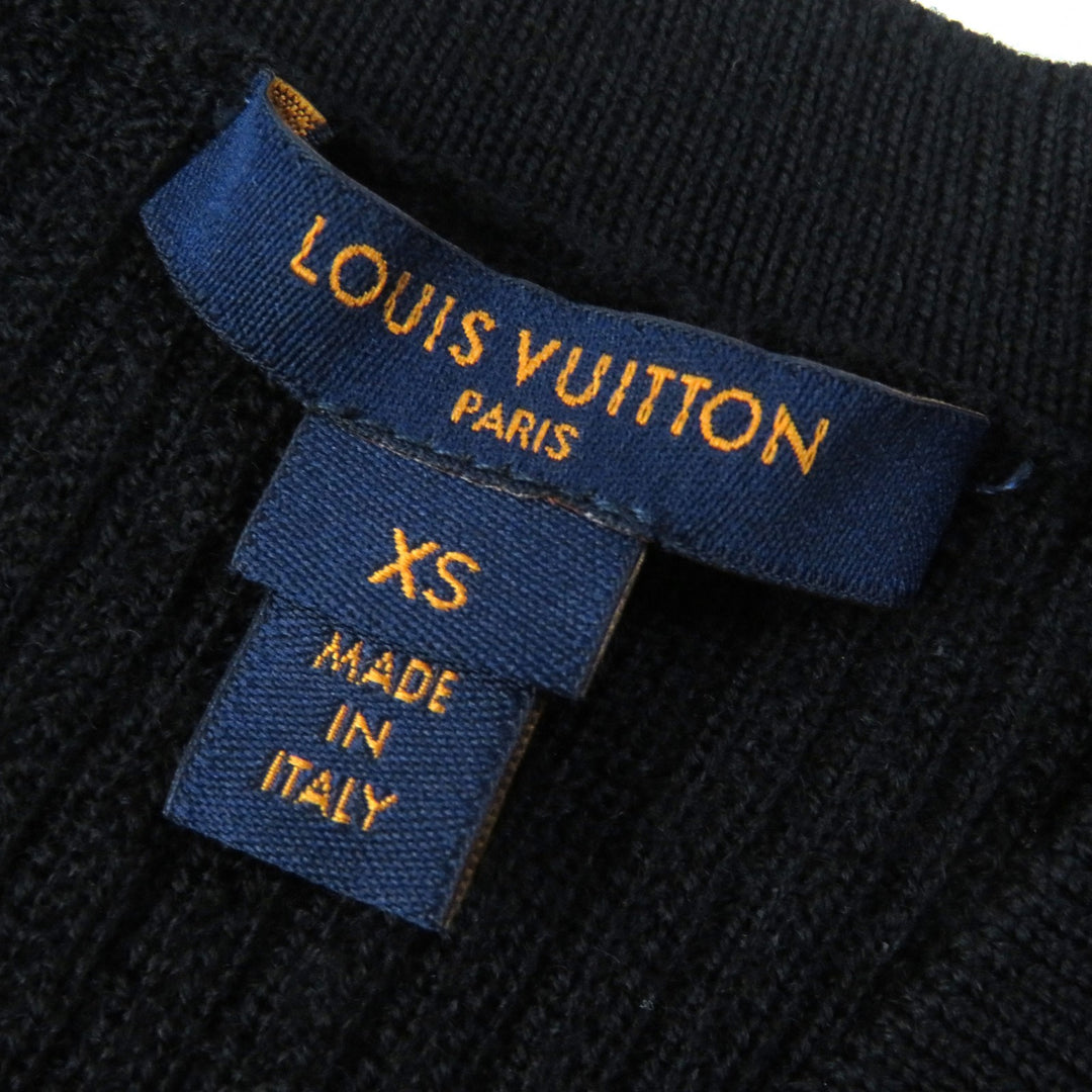 Discounted Great LOUIS VUITTON one piece Sleeveless knit with logo buttons, silk inserts