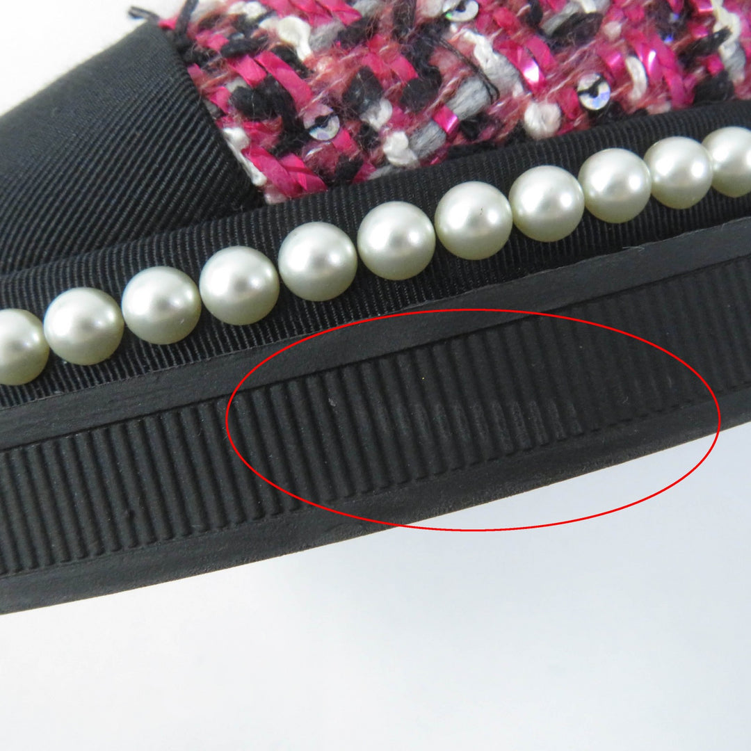 Discounted Excellent CHANEL Low cut sneakers with sequins and F pearls Pink black Women 35