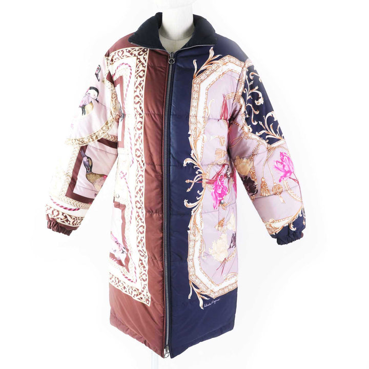 Great Salvatore Ferragamo down coat Reversible Navy/Multi Women 38