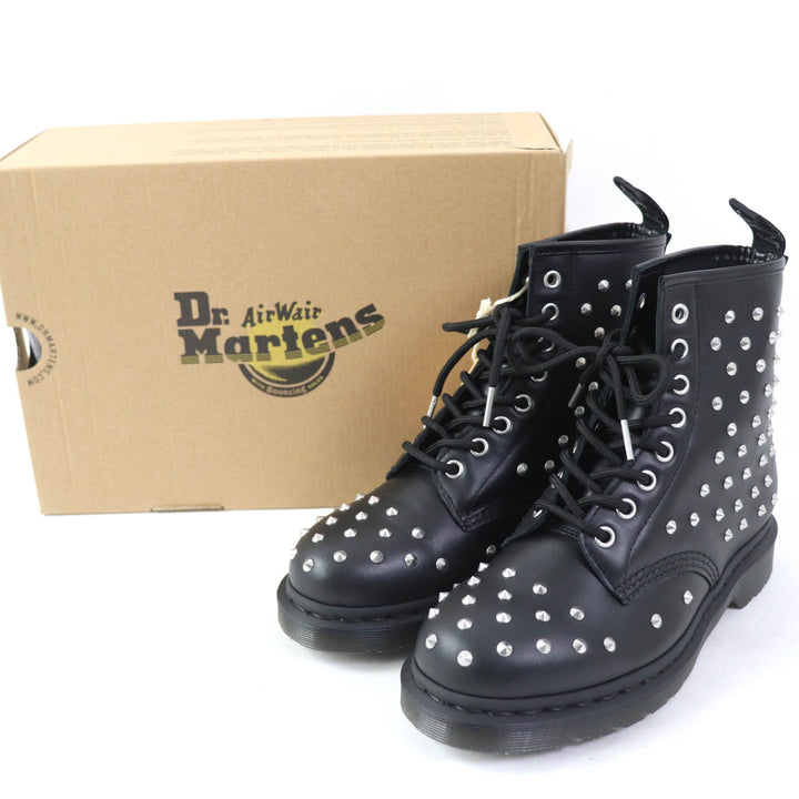 Discounted Pristine Dr.Martens short boots 1460 STUD 8-hole Black Silver leather 27040001