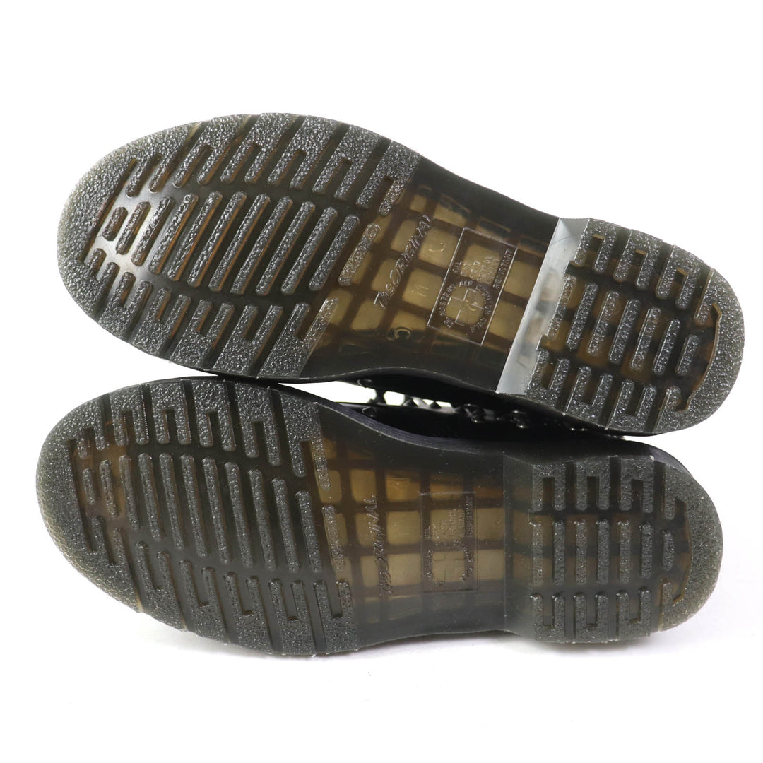 Discounted Pristine Dr.Martens short boots 1460 STUD 8-hole Black Silver leather 27040001