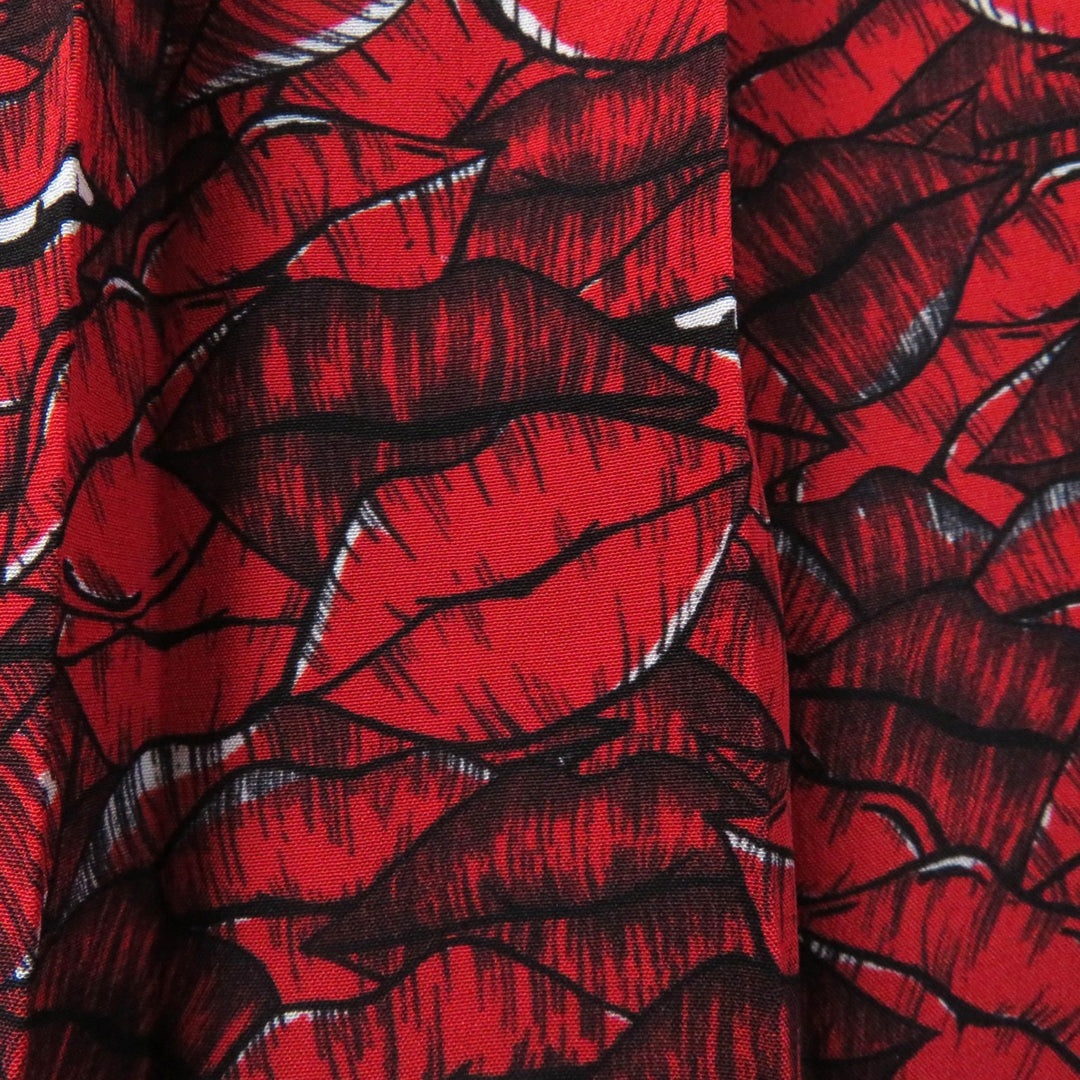 Excellent VALENTINO Long skirt Lip Print Pleated Red silk Women 42 VB3RA74062W
