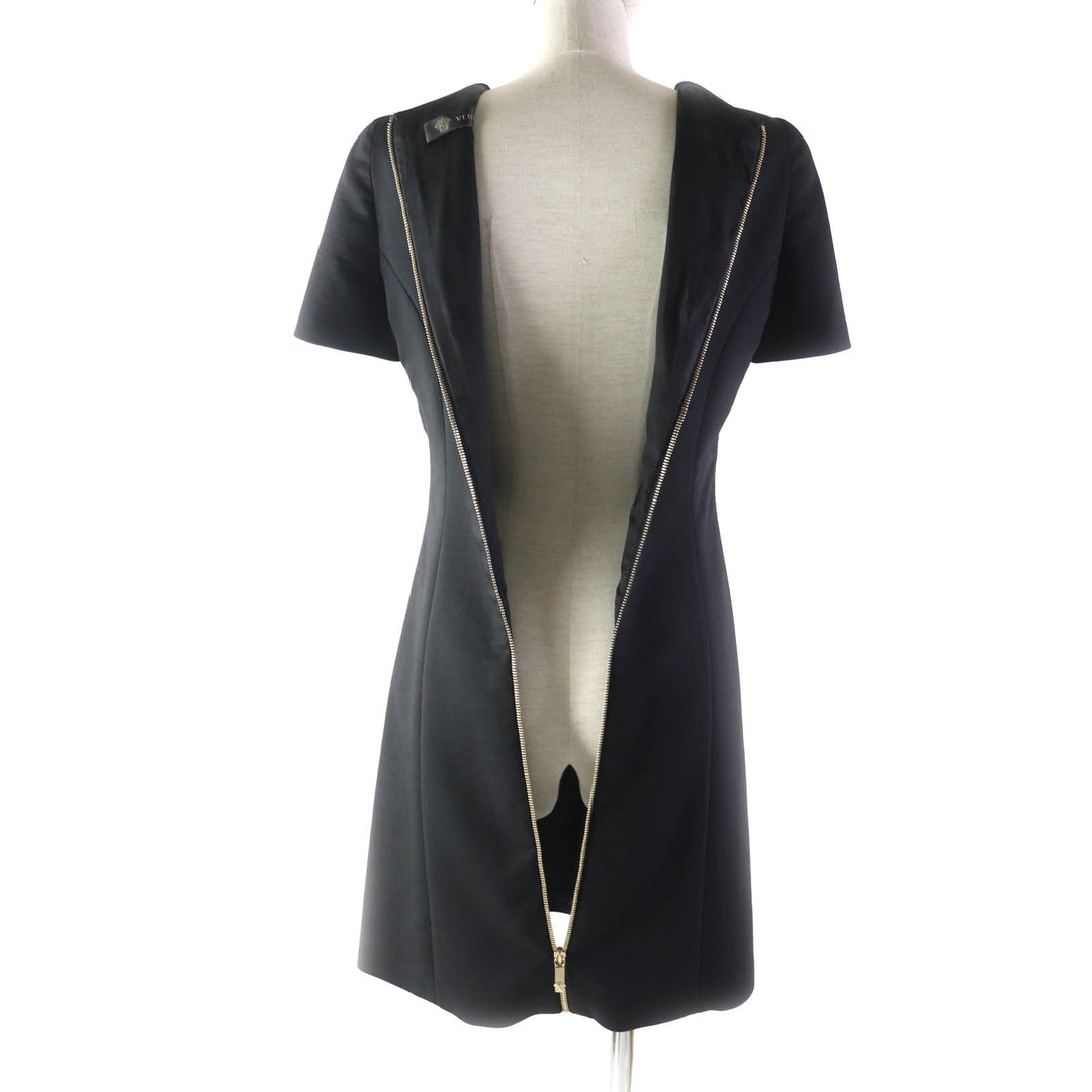 Great VERSACE one piece Medusa top, back zip, knee length, short sleeves black wool Women 40