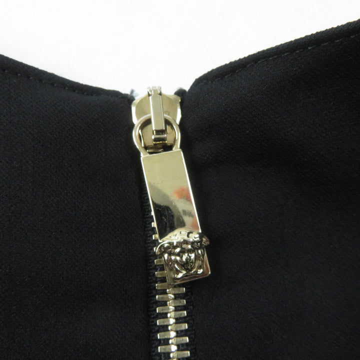 Great VERSACE one piece Medusa top, back zip, knee length, short sleeves black wool Women 40