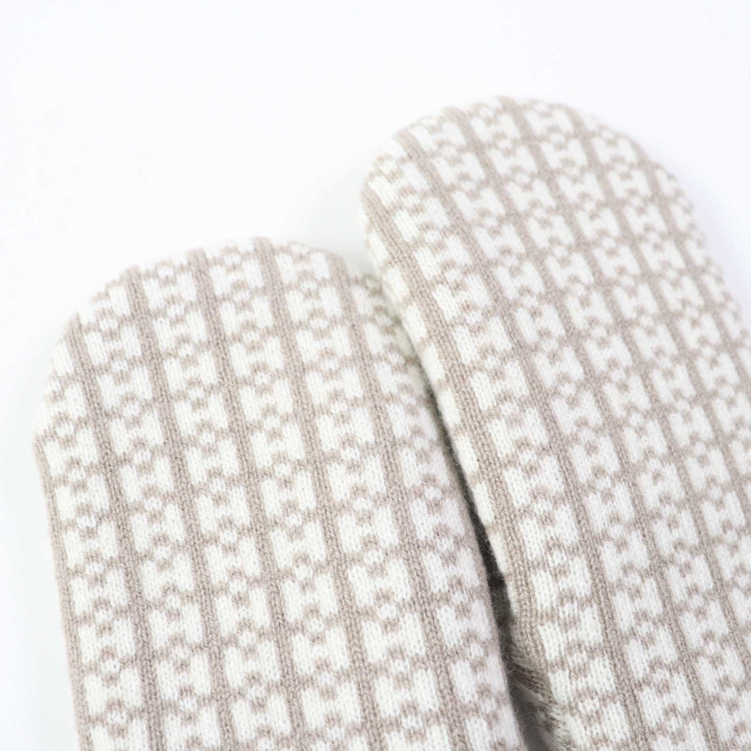 Pristine HERMES gloves Hope Jacquard H motif knit mittens / Greige Ivory