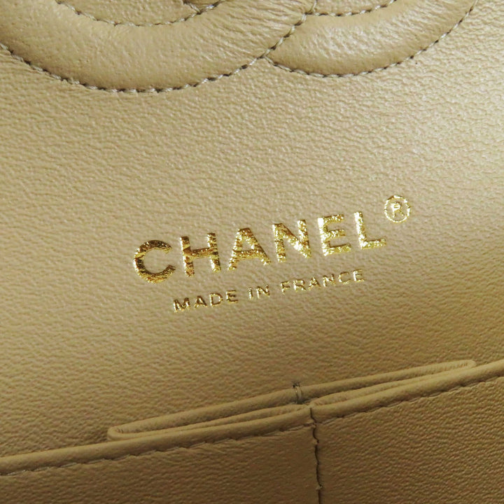 Pristine CHANEL Matelasse 25 Shoulder Bag Caviar Beige A01112