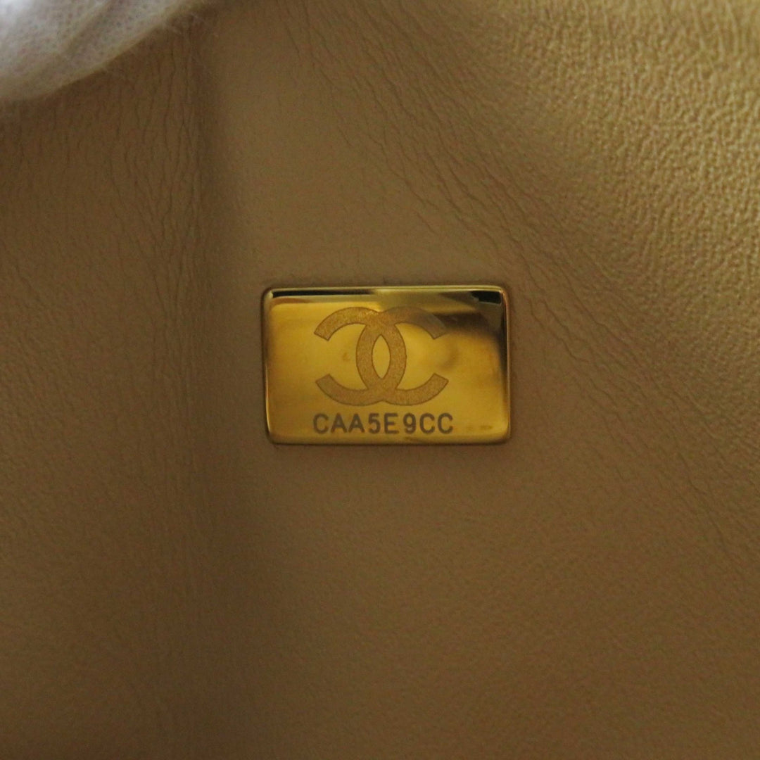 Pristine CHANEL Matelasse 25 Shoulder Bag Caviar Beige A01112