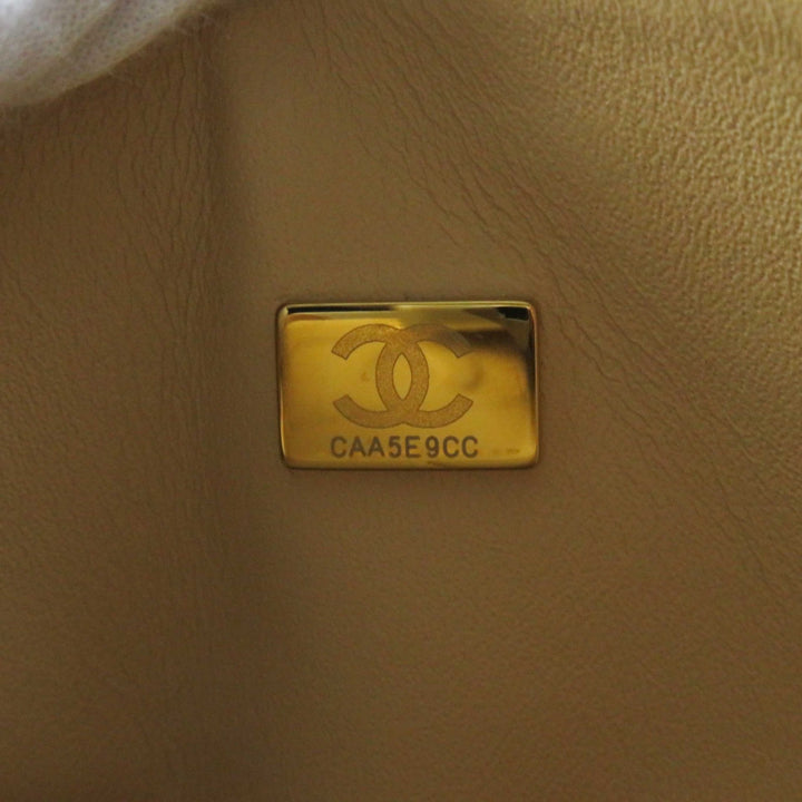 Pristine CHANEL Matelasse 25 Shoulder Bag Caviar Beige A01112