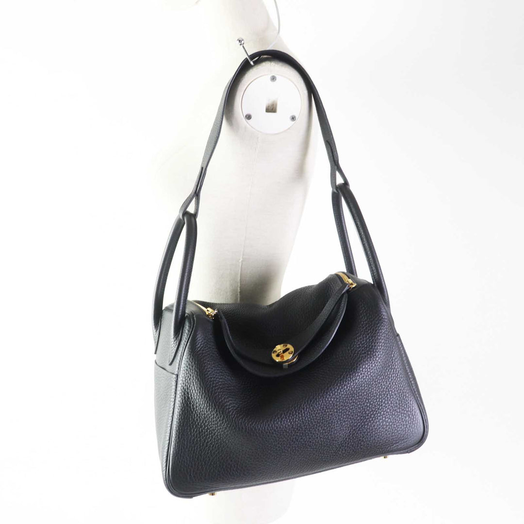 Excellent HERMES Shoulder Bag Lindy 30 Taurillon Clemence black Women