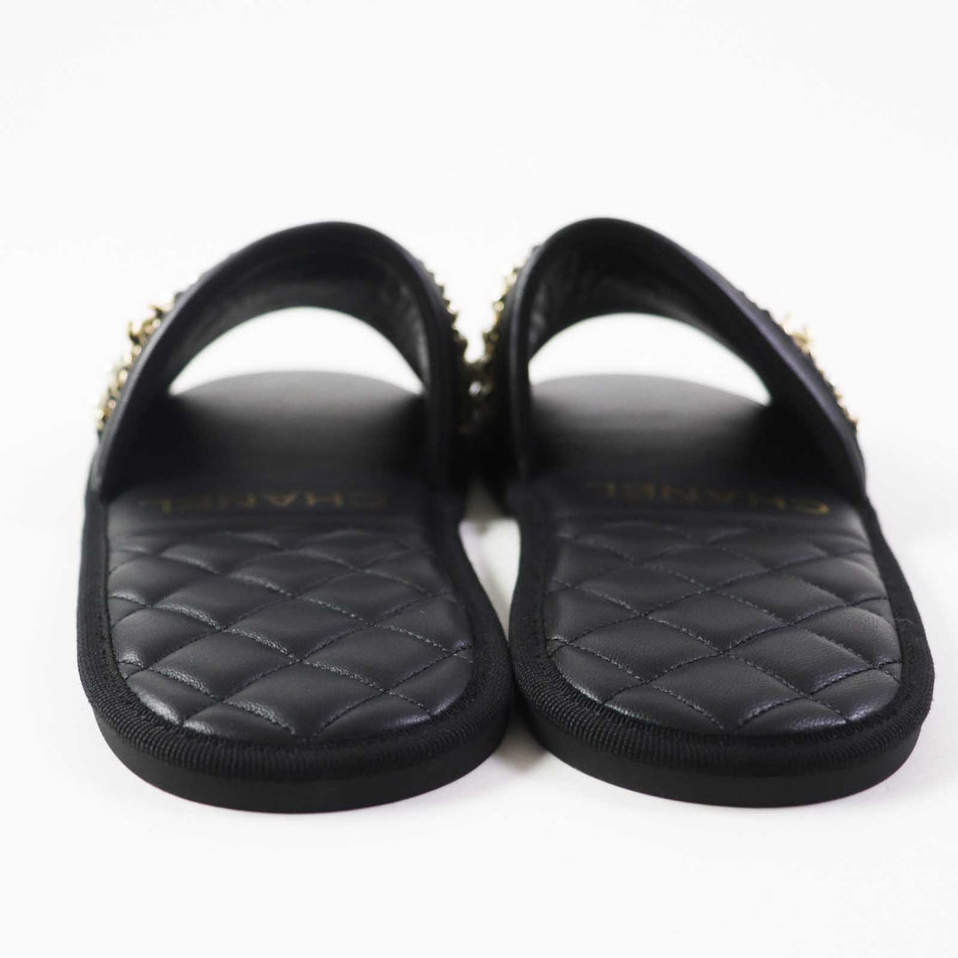 Pristine CHANEL Sandals COCO Mark F Pearl Chain Flat black leather Women L