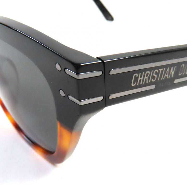 Great Christian Dior sunglasses Dior Signature B4F With logo Black clear brown