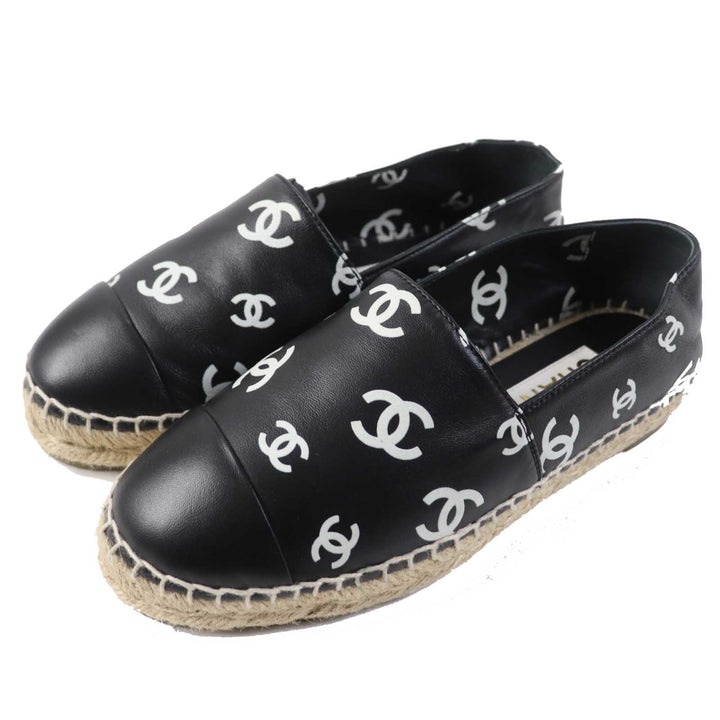 Excellent CHANEL Leather shoes COCO MarkPattern Black White Women 35 22S G38628