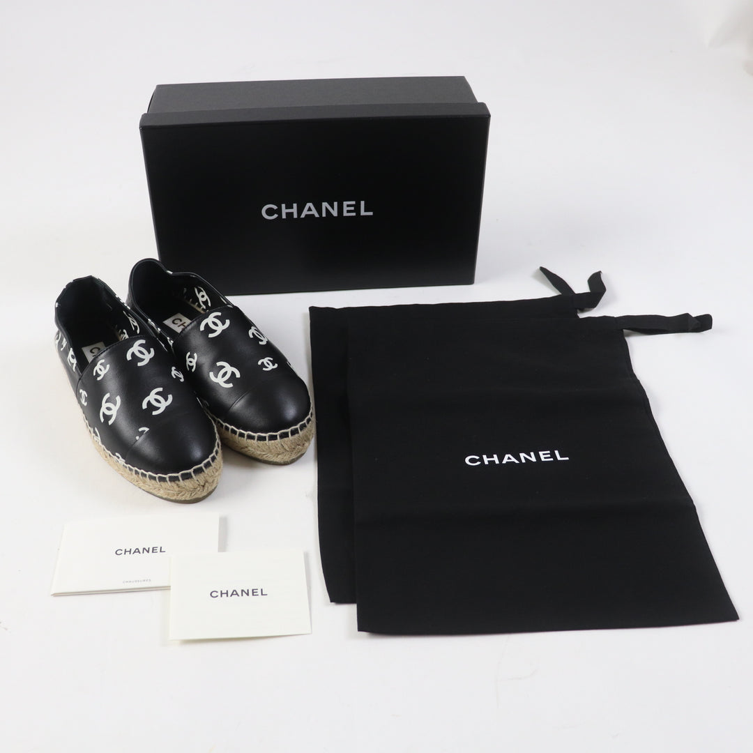 Excellent CHANEL Leather shoes COCO MarkPattern Black White Women 35 22S G38628