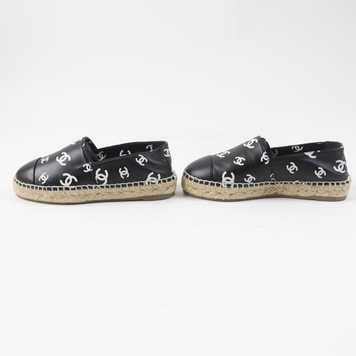 Excellent CHANEL Leather shoes COCO MarkPattern Black White Women 35 22S G38628