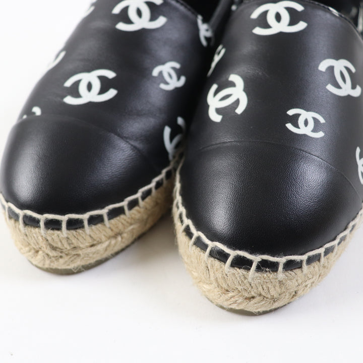 Excellent CHANEL Leather shoes COCO MarkPattern Black White Women 35 22S G38628