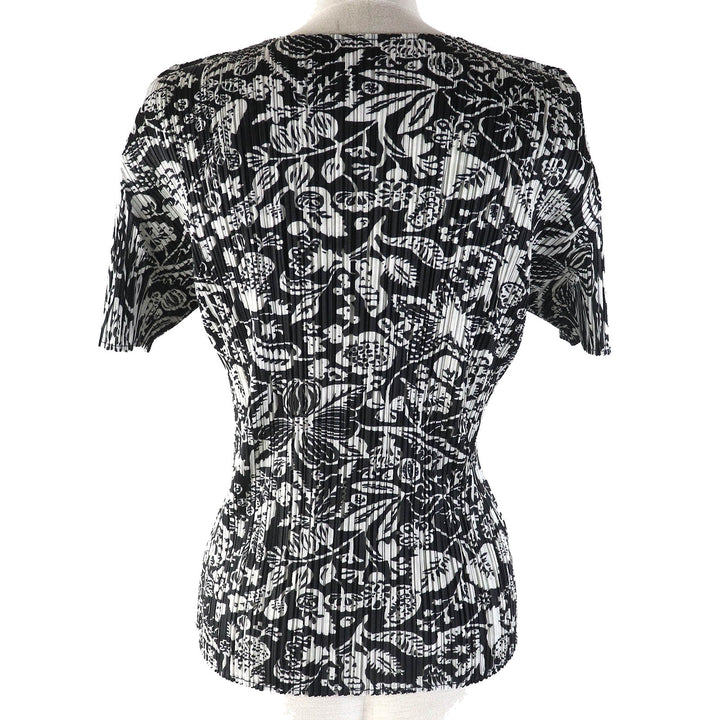 Excellent PLEATS PLEASE T-shirt All-over print Crew neck Short sleeves black polyester Women 4 PP93-JK751