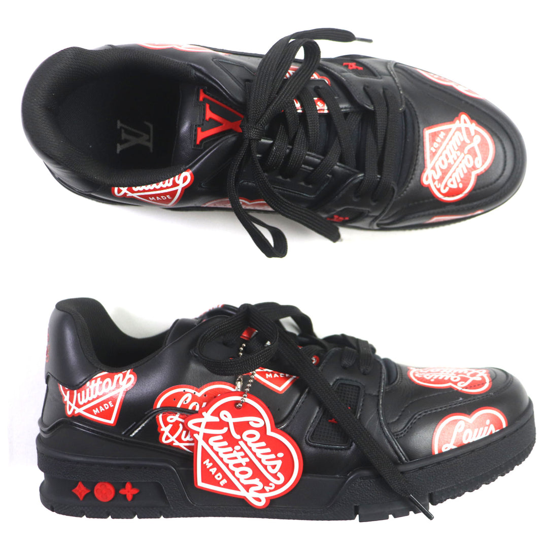 Great LOUIS VUITTON×NIGO sneakers Comes with a rubber charm Black red leather mens 6
