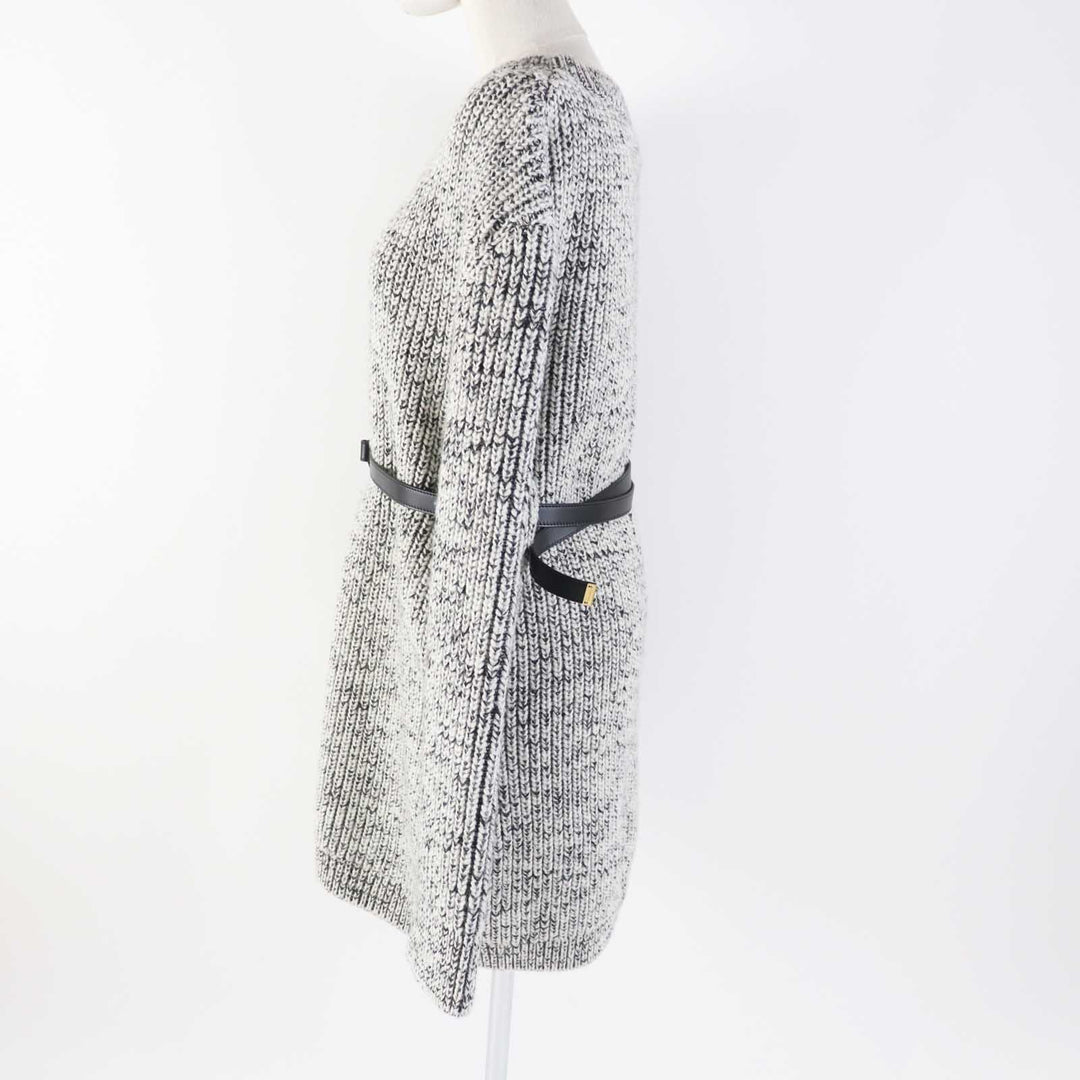 Pristine LOUIS VUITTON one piece Monogram design belted long sleeve chunky knit