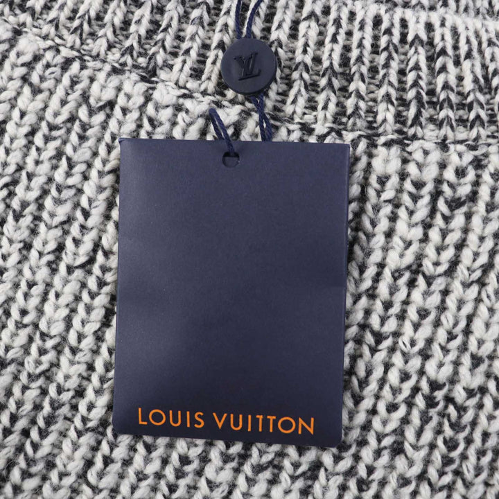 Pristine LOUIS VUITTON one piece Monogram design belted long sleeve chunky knit Women M