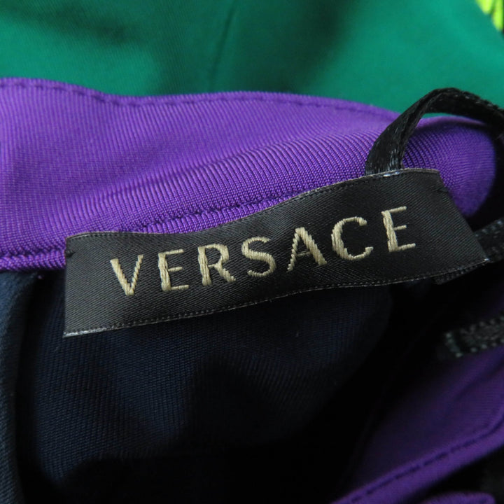 Excellent VERSACE T-shirt Embroidered front logo Stand neck Short sleeves Women