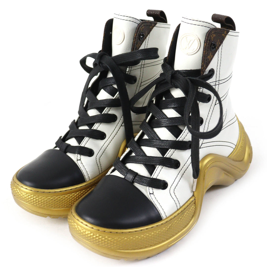 Excellent LOUIS VUITTON Ankle boots Monogram lace-up short boots leather Women