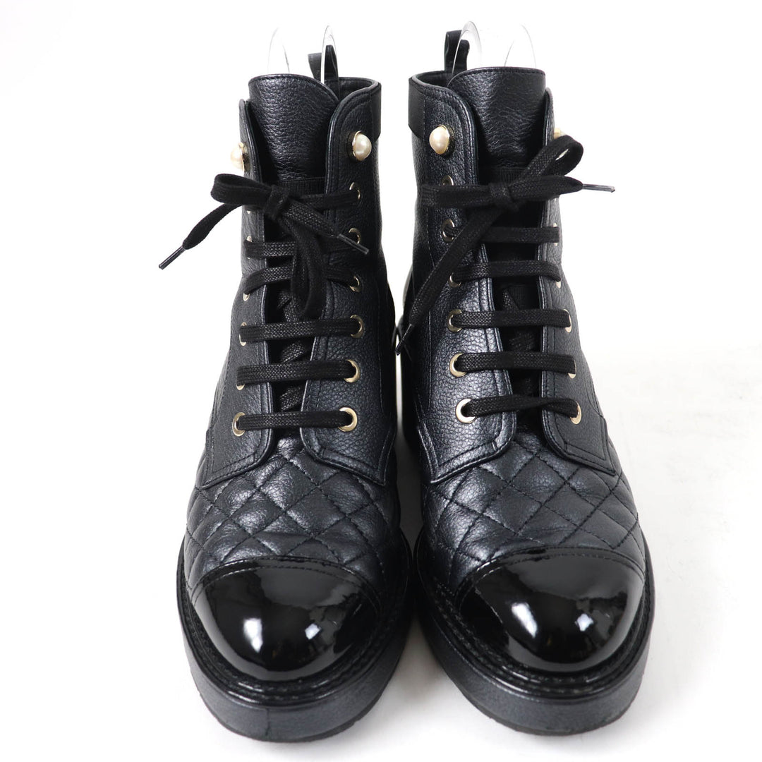Excellent CHANEL Ankle boots Logo Matelasse F Pearl Lace-up Women 37 G38514