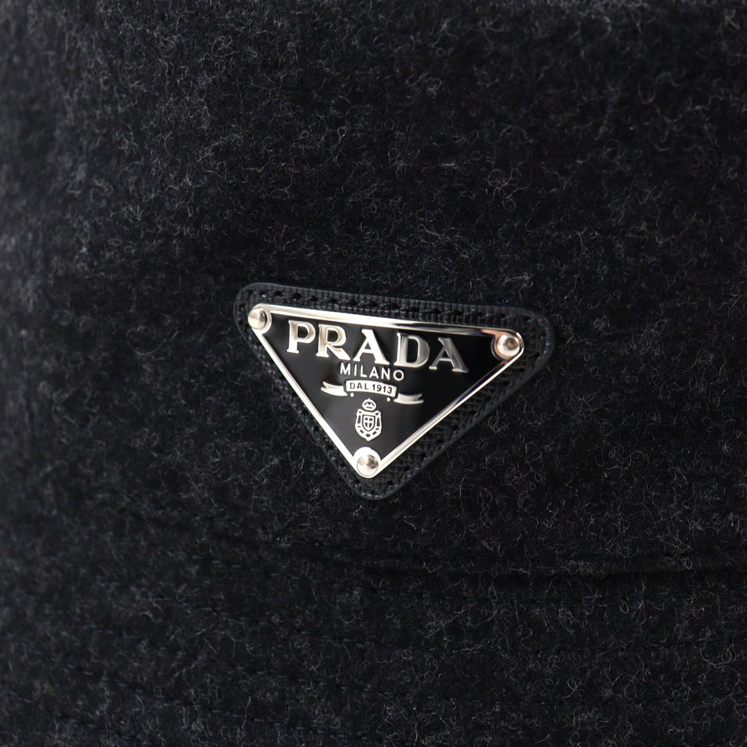 Great PRADA hat Triangle Plate Triangle Logo Bucket Hat Dark gray wool mens M