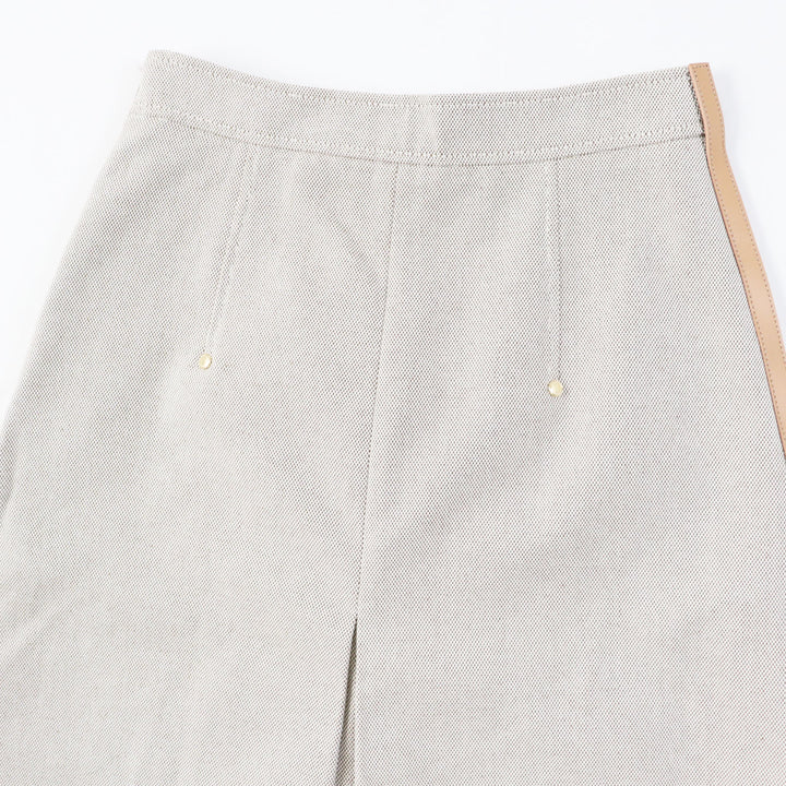 Pristine BURBERRY skirt Calf leather side lines with logo gold rivets Women 36