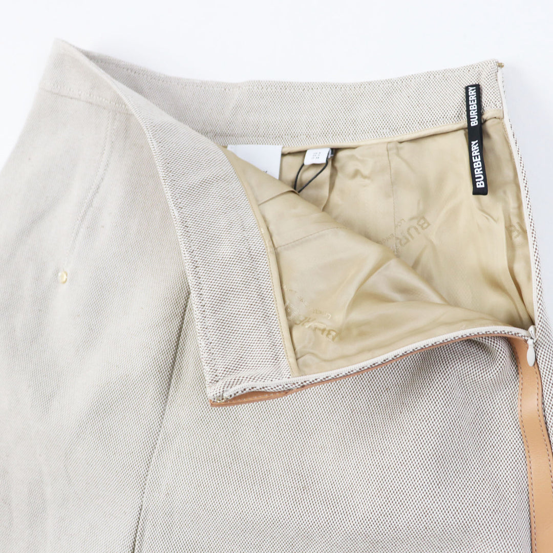 Pristine BURBERRY skirt Calf leather side lines with logo gold rivets Women 36
