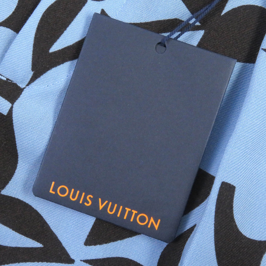 Pristine LOUIS VUITTON Shorts Monogram Flower Pleated Shorts Light blue wool