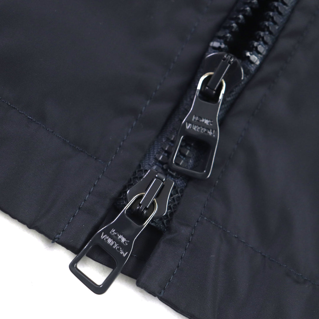 Great LOUIS VUITTON Mountain parka Nylon Rain Hoodie Blouson 50 1A5CWA