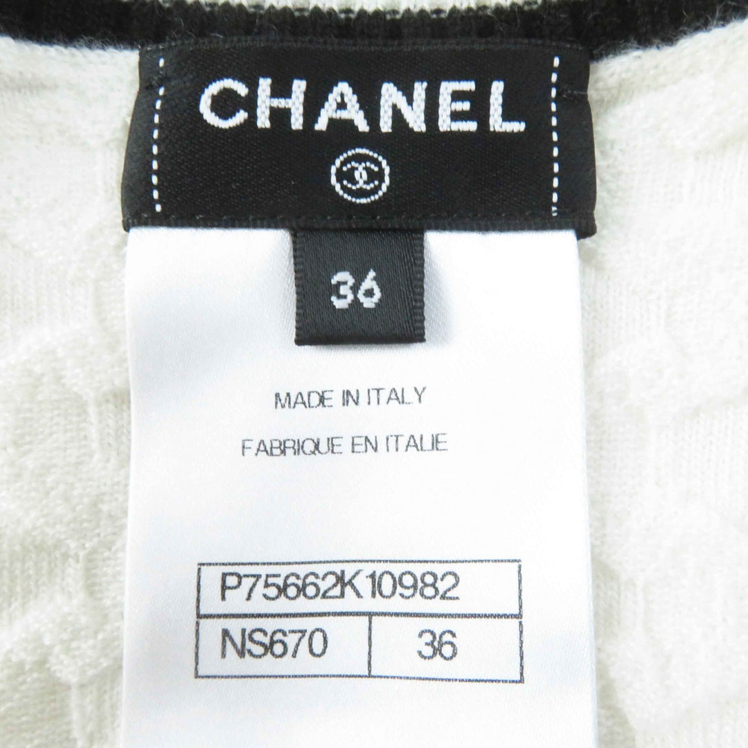 Excellent CHANEL cardigan Camellia COCO Button White x black cashmere Women 36 P75662