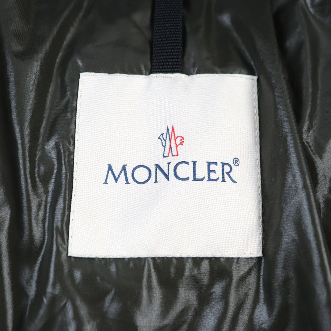 Great MONCLER Down jacket MONTCLA GIUBBOTTOKhaki green Nylon mens1 F20911B56900 C0300