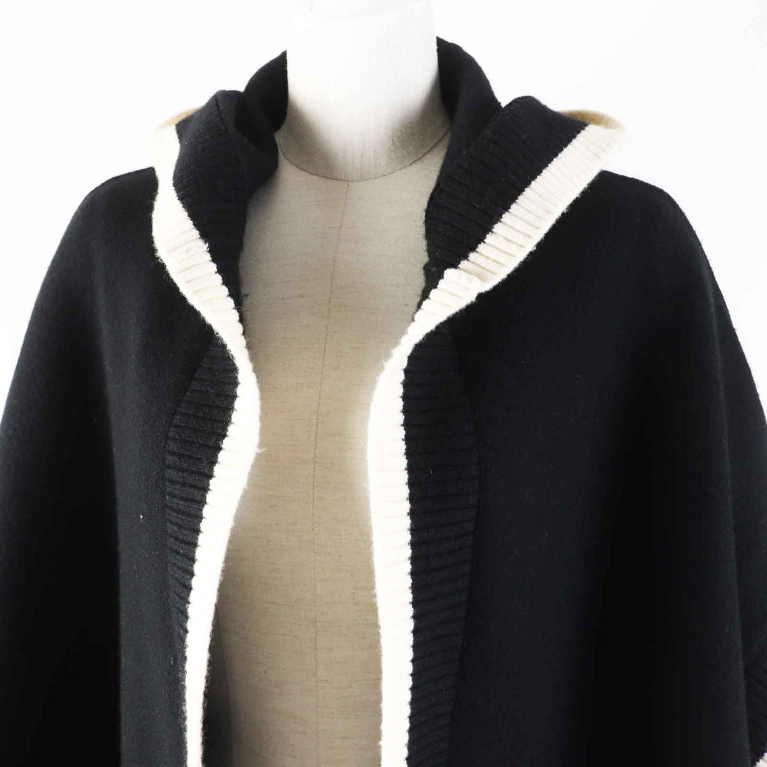 Great BURBERRY poncho Back logo hooded cape/ Black White wool Women 8031544