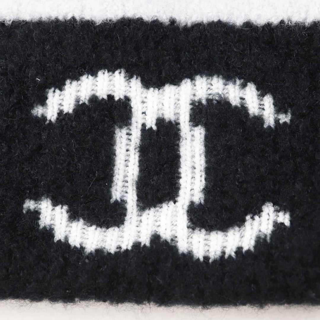 Pristine CHANEL gloves COCO Mark Bicolor Black White wool Women