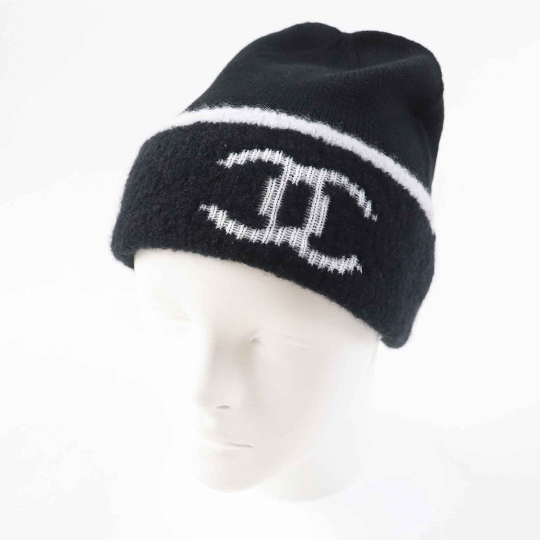 Pristine CHANEL gloves COCO Mark Bicolor Black White wool Women