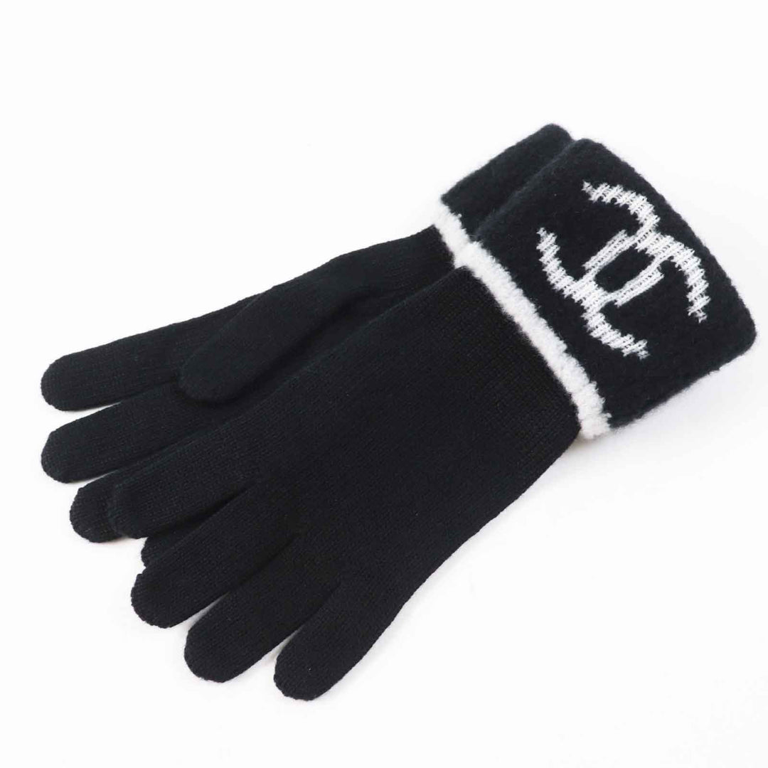 Pristine CHANEL gloves COCO Mark Bicolor Black White wool Women