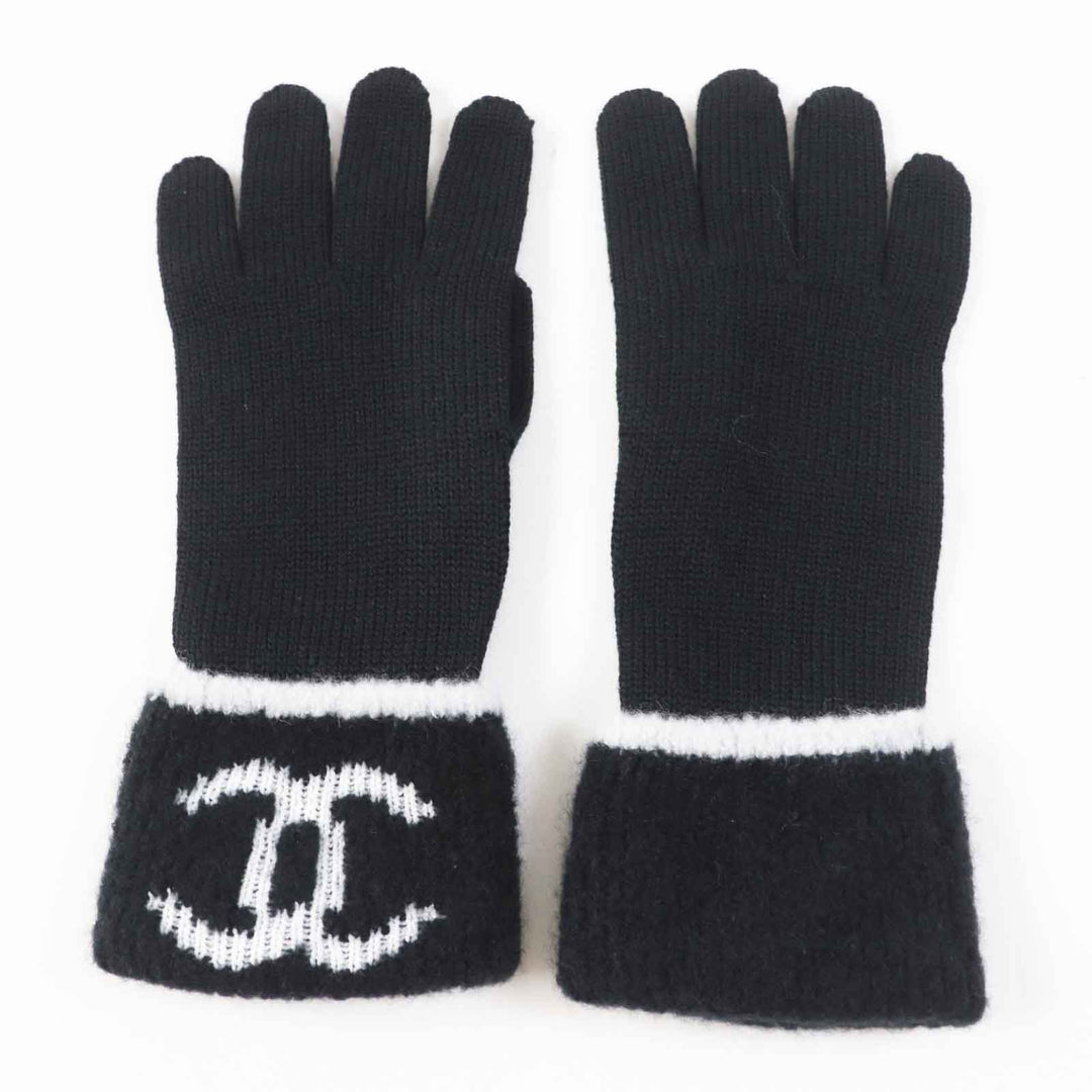 Pristine CHANEL gloves COCO Mark Bicolor Black White wool Women