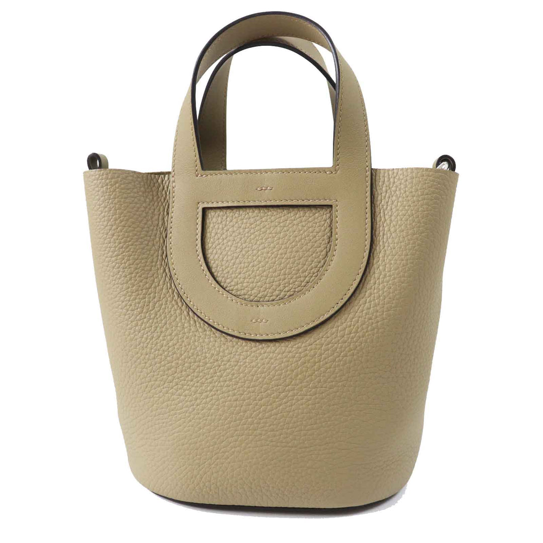 Pristine HERMES Handbag in the loop 18 Taurillon Clemence Women