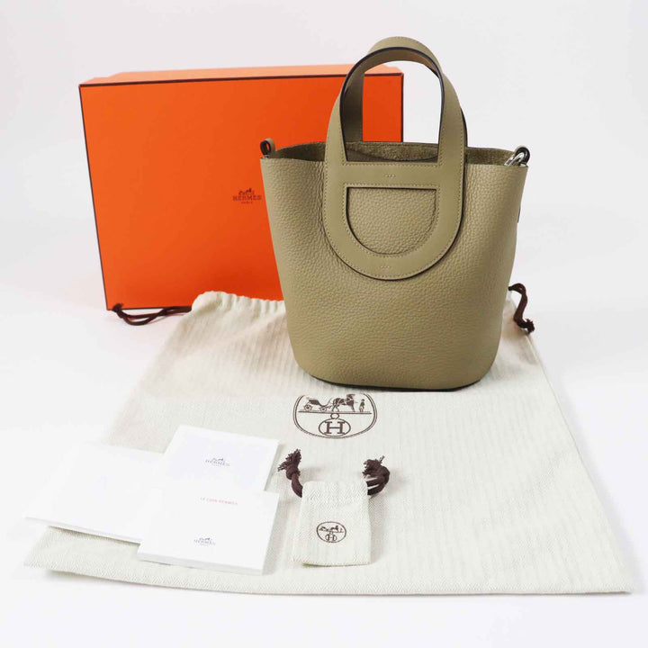 Pristine HERMES Handbag in the loop 18 Taurillon Clemence Women