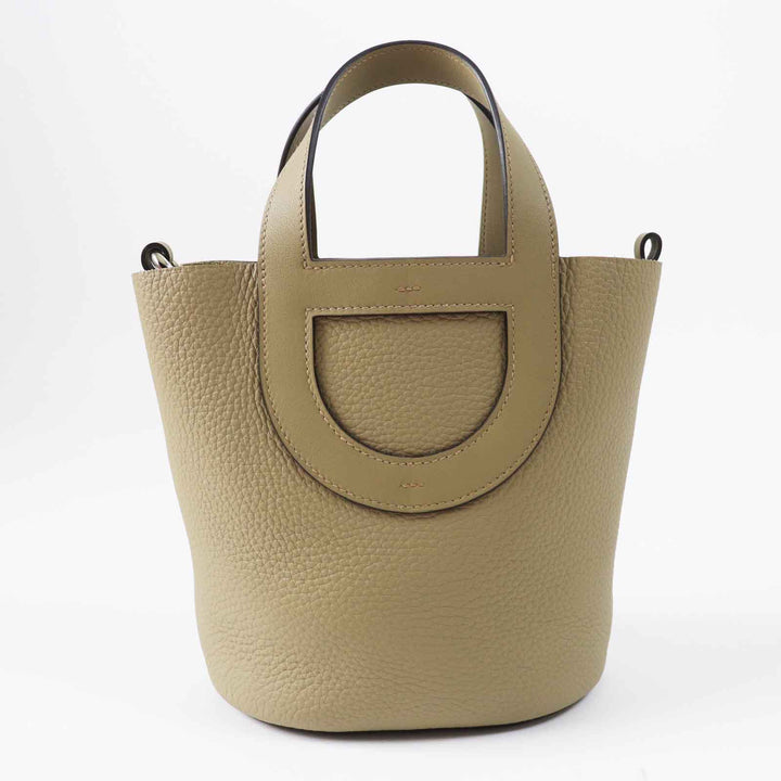 Pristine HERMES Handbag in the loop 18 Taurillon Clemence Women