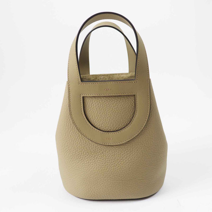 Pristine HERMES Handbag in the loop 18 Taurillon Clemence Women
