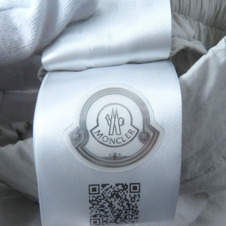 Excellent MONCLER cargo pants PANTALONE With logo patch Light gray cotton Women